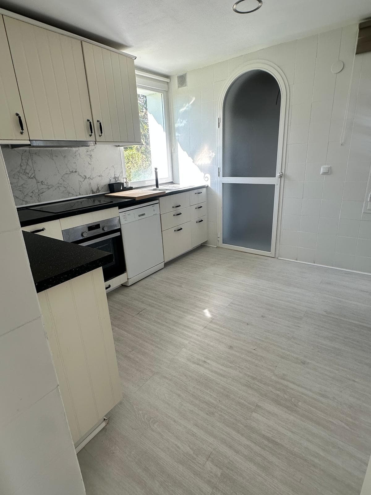 Fitted kitchen