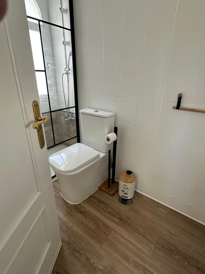 Separate WC