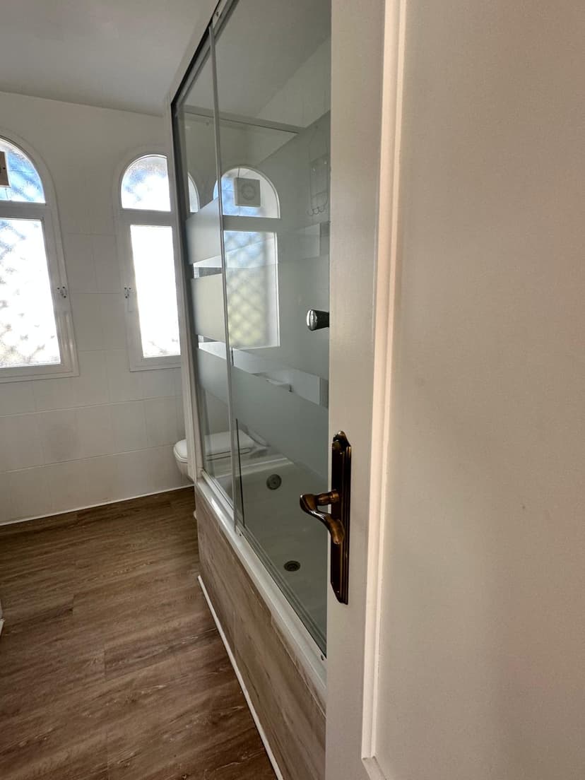 Walk-in shower